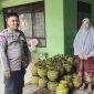 Bhabinkamtibmas juga mengajak warga untuk segera melaporkan kepada pihak berwajib jika menemukan aktivitas mencurigakan di lingkungan sekitar//Foto: Syamsu Alam.